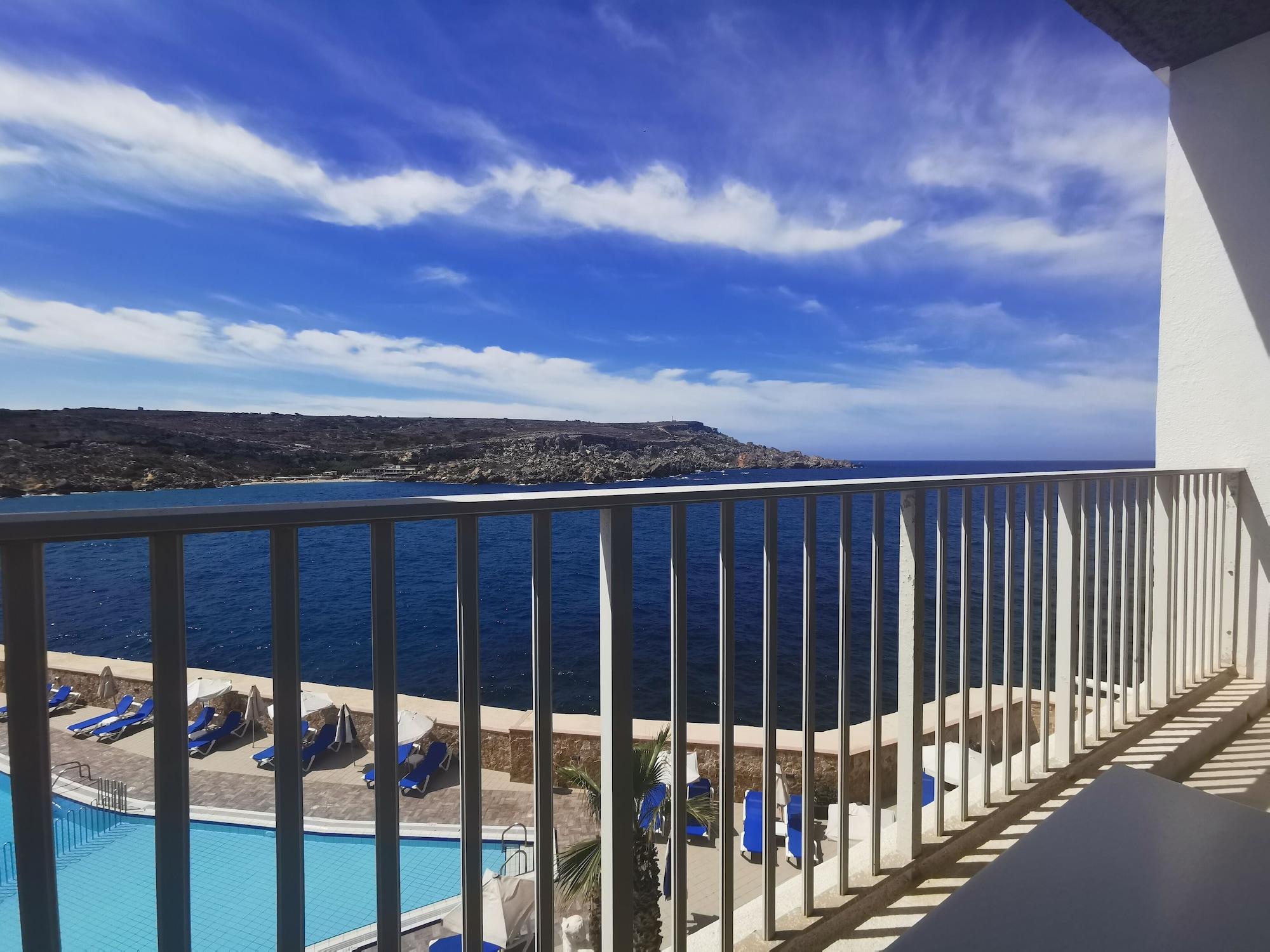 Hotel Paradise Bay 4*