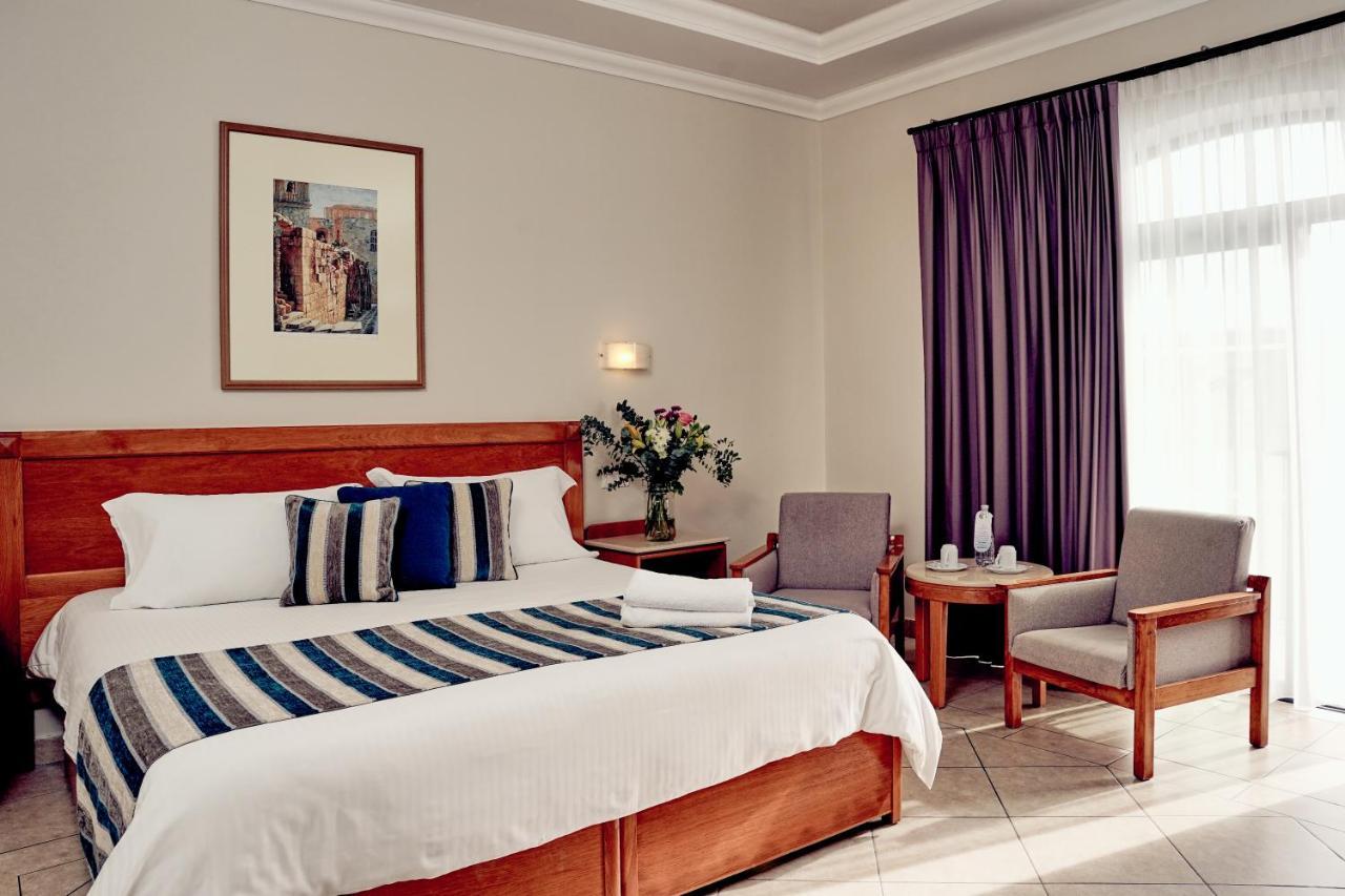 Paradise Bay Hotel 4*